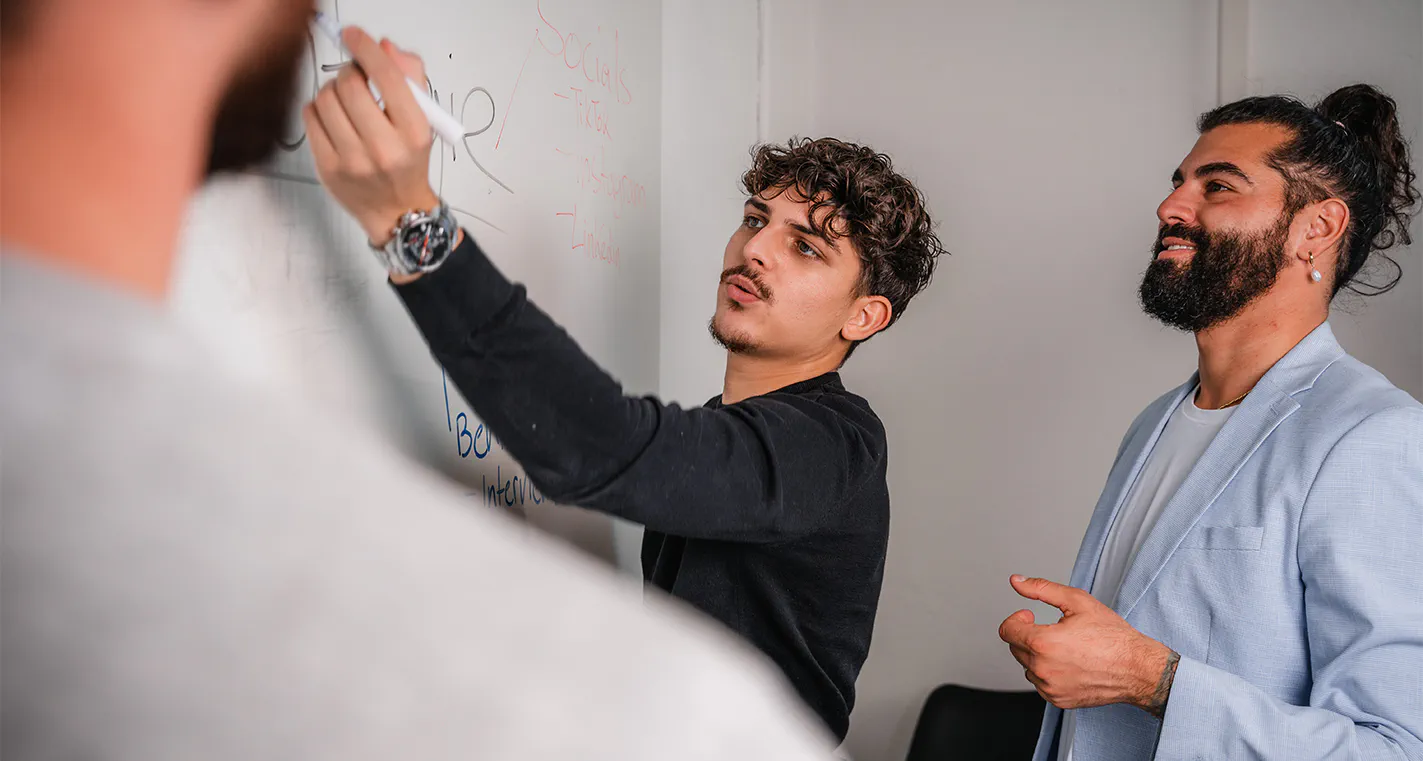 Headz Agency background